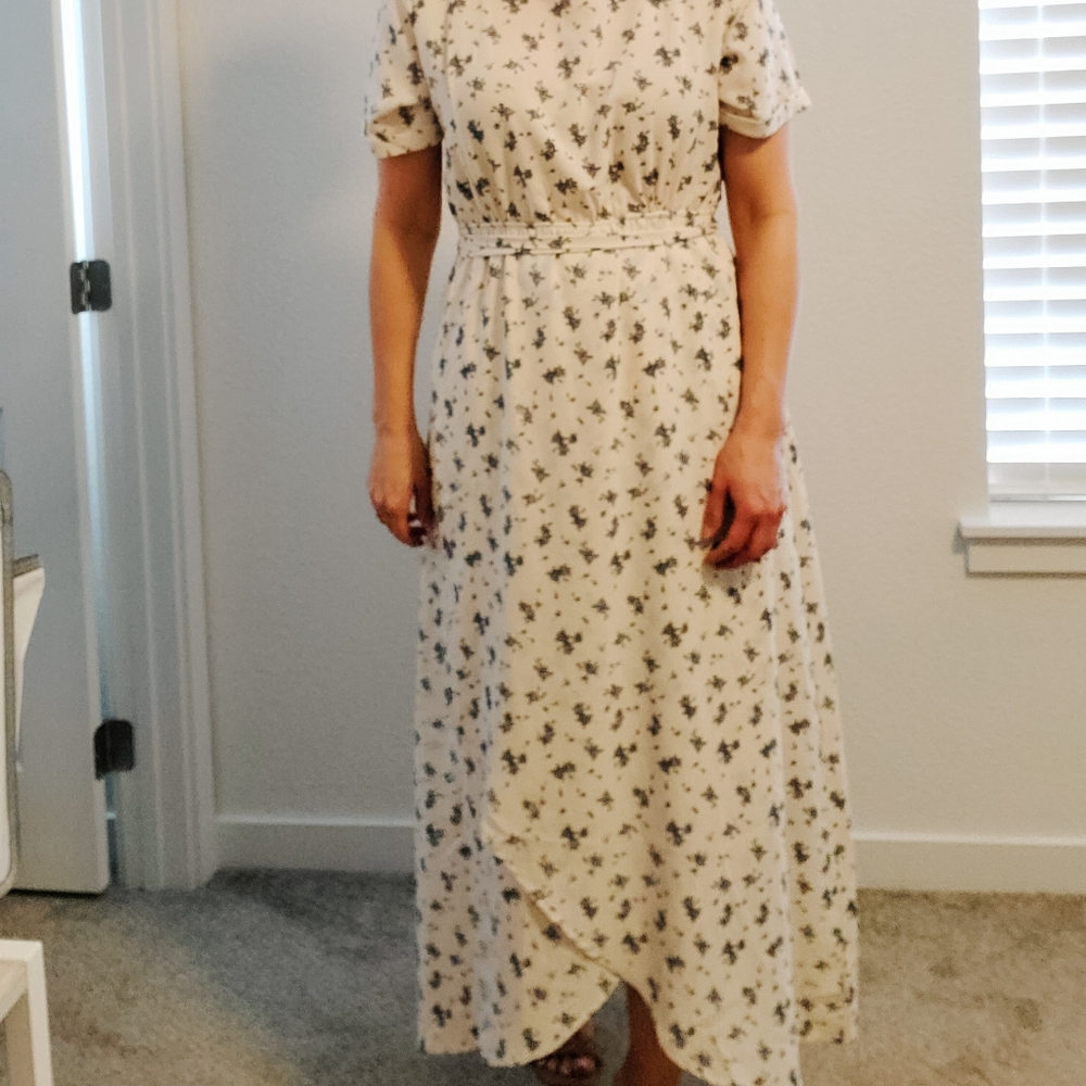 High-Low Navy Floral Maxi Dress Size Large